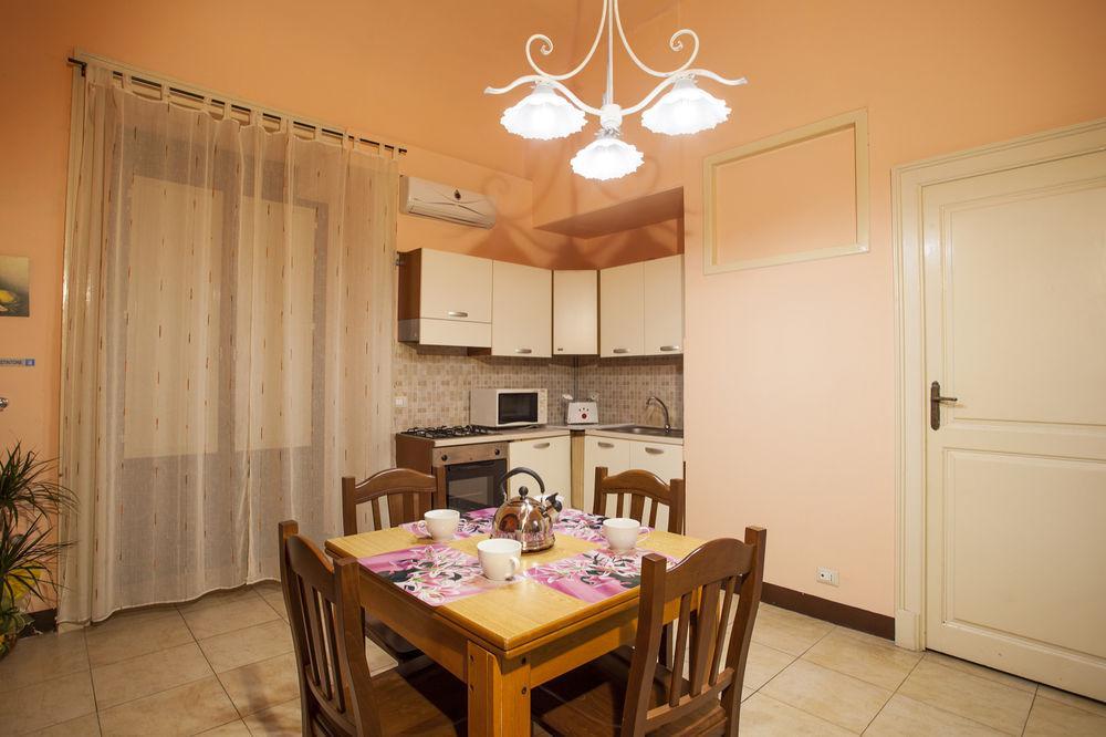 Siciliaetnamare Riposto Exterior foto