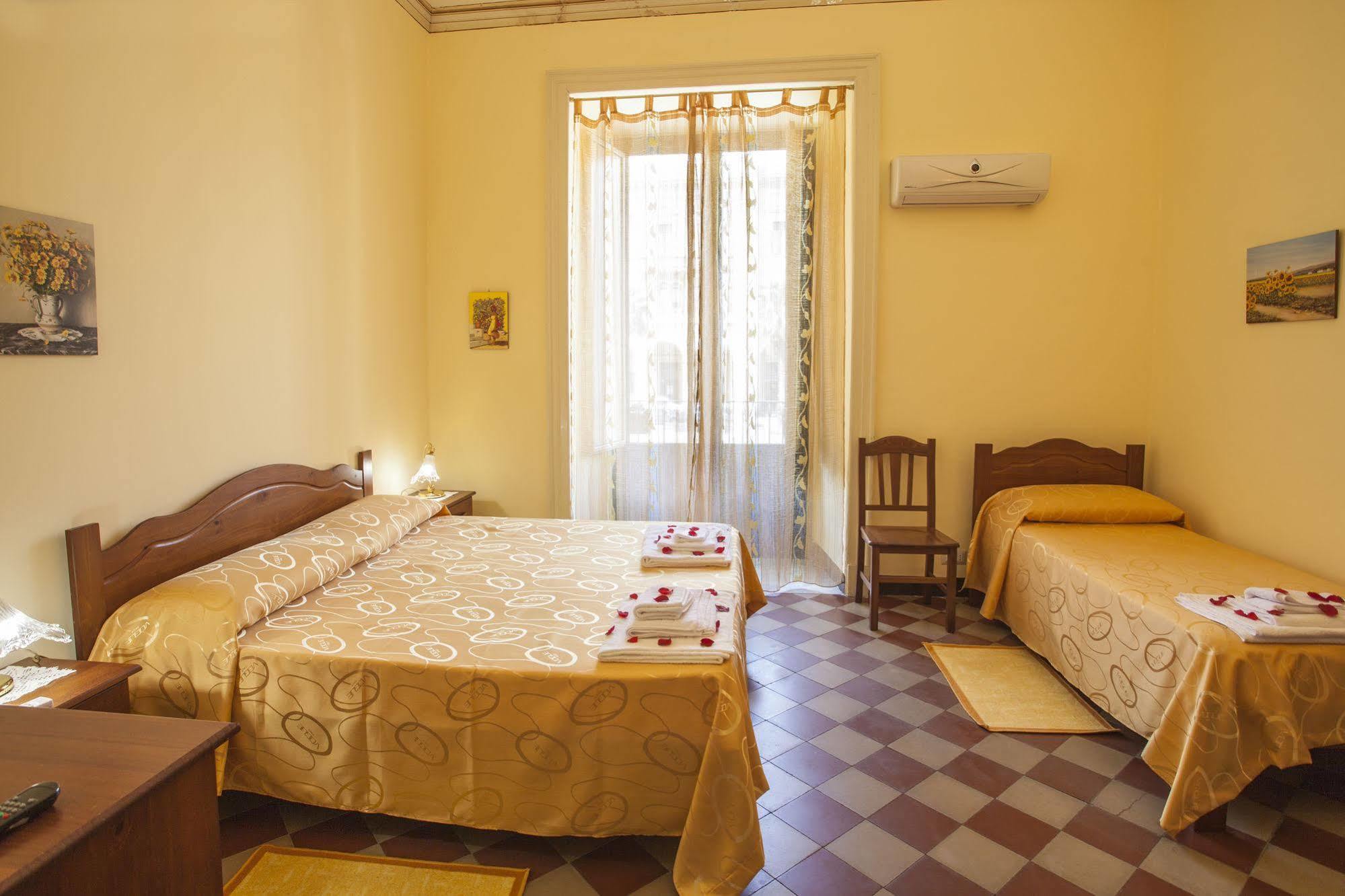 Siciliaetnamare Riposto Exterior foto